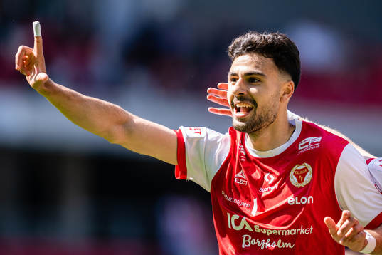 Kalmars Deniz Hummet jublar