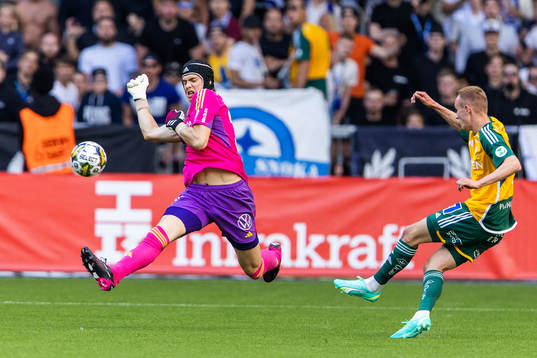 IFK Norrköpings Victor Stange Lind gör 0-2 bakom