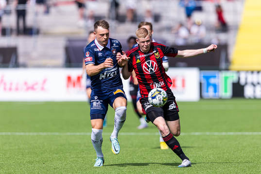 Bläddra bland fler bilder av Fotboll, Superettan, Östersund - Örgryte