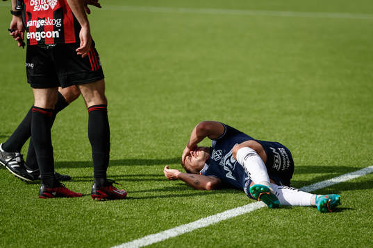 Örgrytes Hampus Dahlqvist  har ont