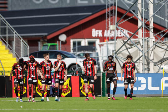 Östersunds Myroslav Mazur jublar