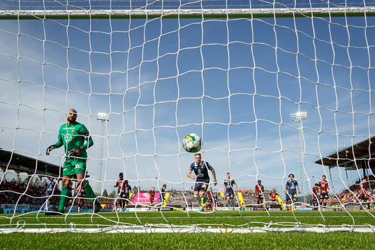 Örgrytes Marcus Haglind Sangre reducerar till 2-1på