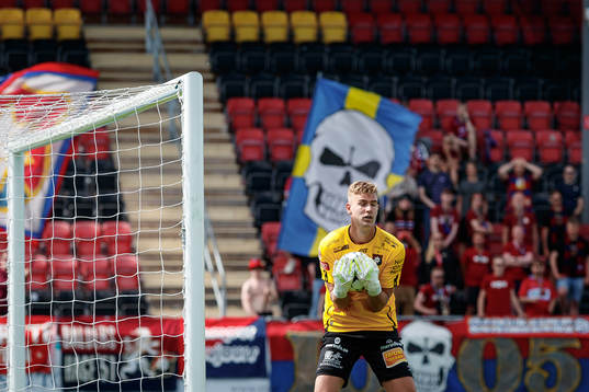 Örgrytes målvakt Mathias Nilsson