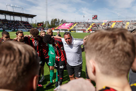 Östersunds tränare Magnus Powell
