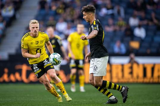 Elfsborgs Per Frick och AIKs Robin Tihi
