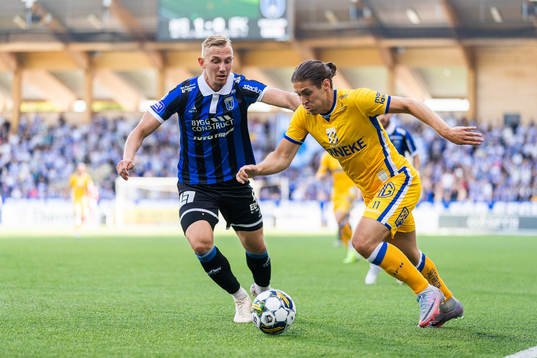 Bläddra bland fler bilder av Fotboll, Allsvenskan, Sirius - IFK Göteborg