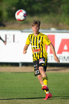 IFK Hässleholms Jussi Tikkanen i matchen i Svenska Cupen