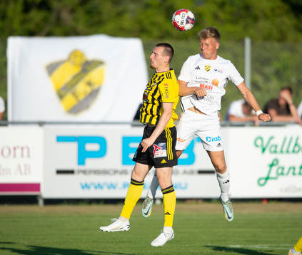 IFK Hässleholms Erjon Rama i matchen i Svenska Cupen