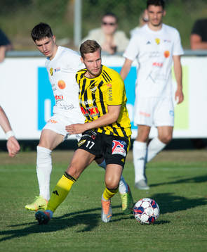 IFK Hässleholms Marcus Thuvesson i matchen i Svenska Cupen