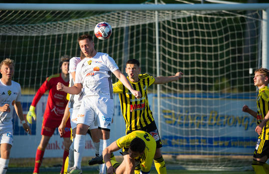 IFK Hässleholms Viktor Ahlgren i matchen i Svenska Cupen