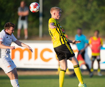 IFK Hässleholms Linus Roslund i matchen i Svenska Cupen