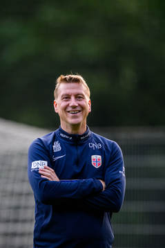 Head coach Leif Gunnar Smerud of the Norwegian Under-21