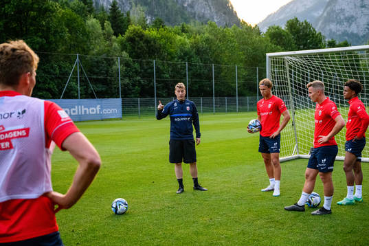 Head coach Leif Gunnar Smerud of the Norwegian Under-21
