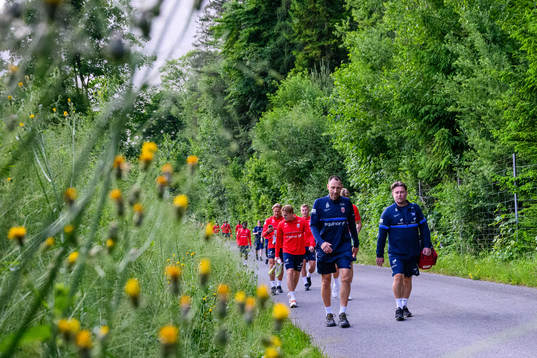 Assitant coach Terje Skjeldestad  and fysio Bård Homstøl