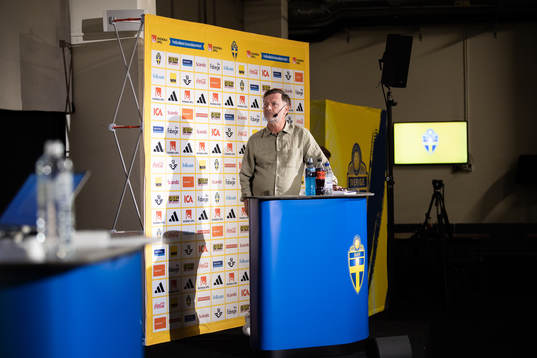 Peter Gerhardsson, head coach of the Swedish women's