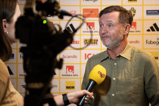 Peter Gerhardsson, head coach of the Swedish women's