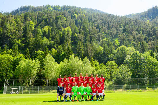 Bläddra bland fler bilder av Football, U21, Norway, Team Photo
