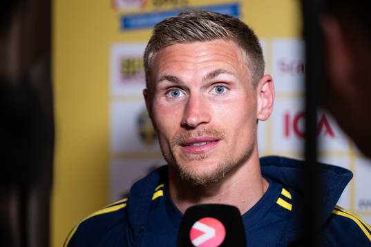 Carl Starfelt of the Swedish national football team in  the