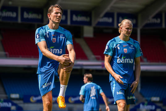 Sander Berge and Erling Braut Haaland of the Norwegian