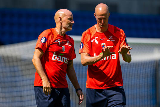 Head coach Ståle Solbakken and player manager Brede
