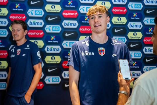 Sander Berge and Jørgen Strand Larsen of the Norwegian