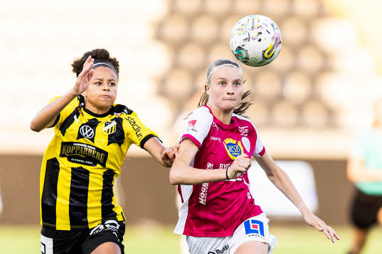 Häckens Felicia Schröder och Uppsalas Julia Ragnarsson