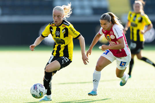 Häckens Anna Sandberg och IK Uppsalas Johanna Renmark