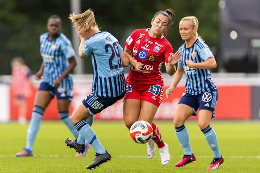 Djurgårdens Matilda Plan och Linköpings Michelle De Jongh