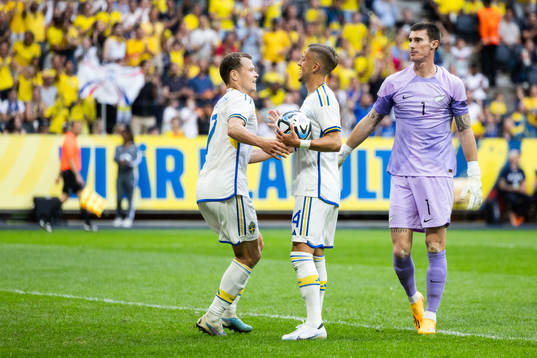 Jesper Karlsson of Sweden celebrates