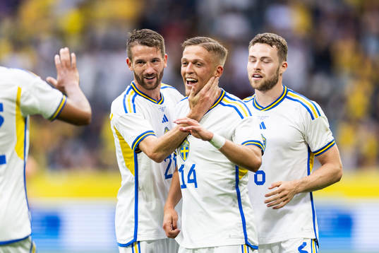 Jesper Karlsson of Sweden celebrates