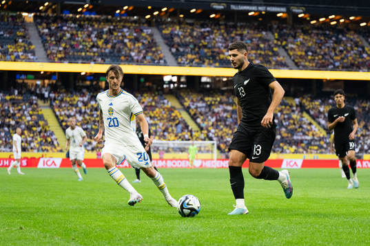 Kristoffer Olsson of Sweden and Liberato Cacace of New