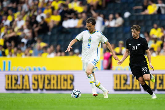 Hjalmar Ekdal of Sweden and Callum Mccowatt of New Zealand