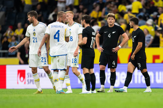 Nando Pijnaker of New Zealand looks dejected
