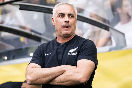 Head coach Darren Bazeley of New Zealand