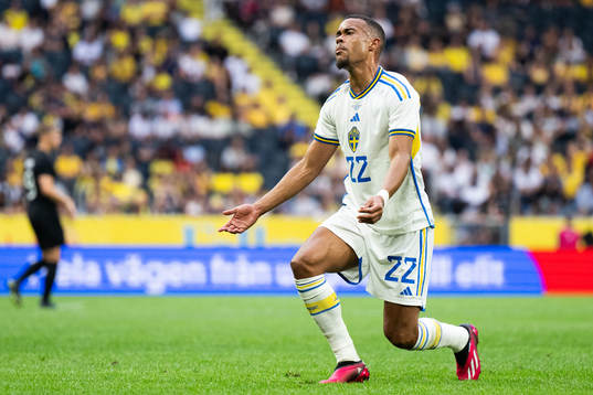 Robin Quaison of Sweden reacts