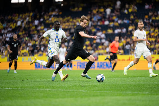 Ken Sema of Sweden and Alex Greive of New Zealand