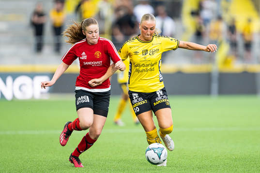 Skepplandas Emma Sandqvist och Elfsborgs Stina Jensen