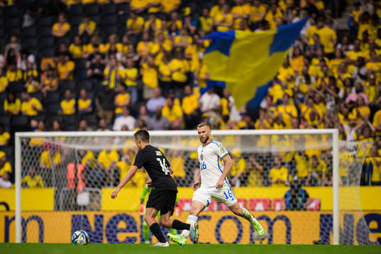 Elijah Just of New Zealand and Jesper Karlström of Sweden