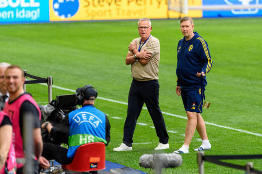Head coach Janne Andersson and assistant coach Peter