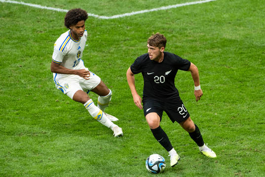 Jens Cajuste of Sweden and Callum Mccowatt of New Zealand
