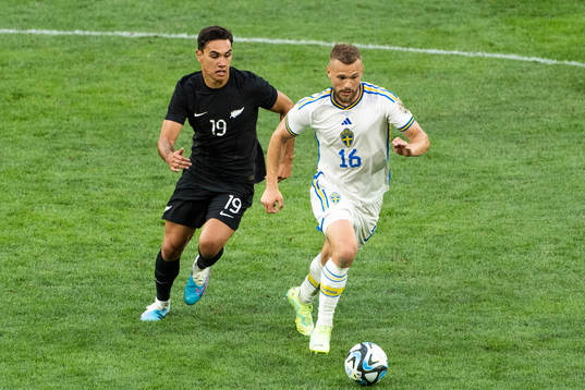 Max Mata of New Zealand and Jesper Karlström of Sweden