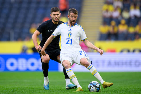 Liberato Cacace of New Zealand and Marcus Rohdén of Sweden