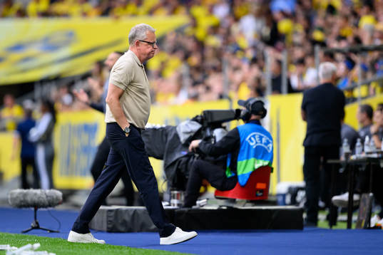 Head coach Janne Andersson of Sweden looks dejected
