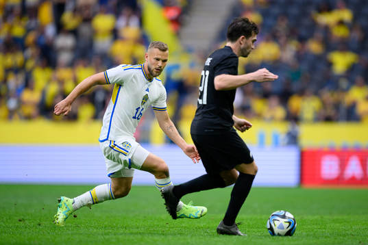 Jesper Karlström of Sweden and Tim Payne of New Zealand