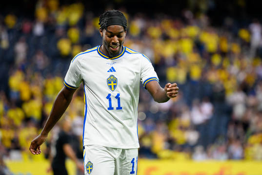 Anthony Elanga of Sweden celebrates