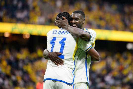 Anthony Elanga Ken Sema celebrates