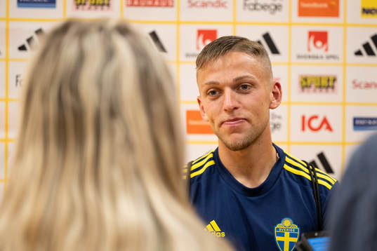 Jesper Karlsson of Sweden