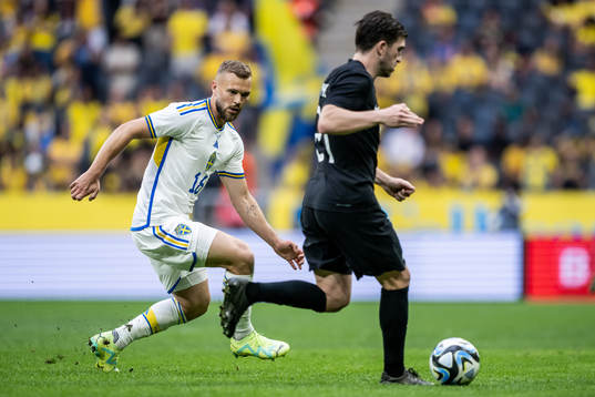 Jesper Karlström of Sweden and Tim Payne of New Zealand