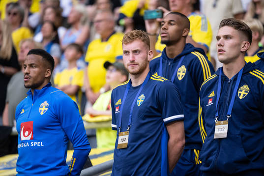 Martin Olsson, Dejan Kulusevski, Isak Hien and Viktor