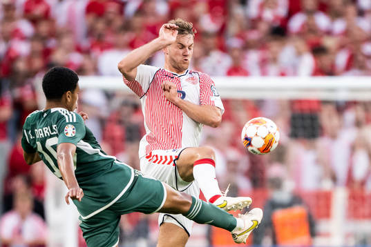Joachim Andersen of Denmark and Shea Charles of Northern